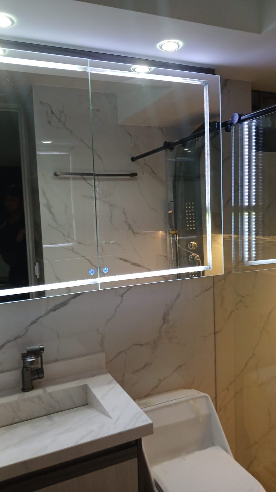 Remodelación de baño - mueble y acabados